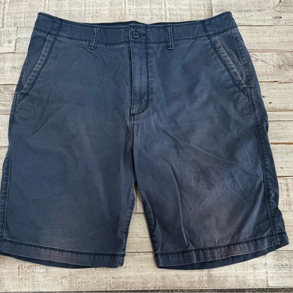 Old Navy Men’s Blue Flat Front Shorts